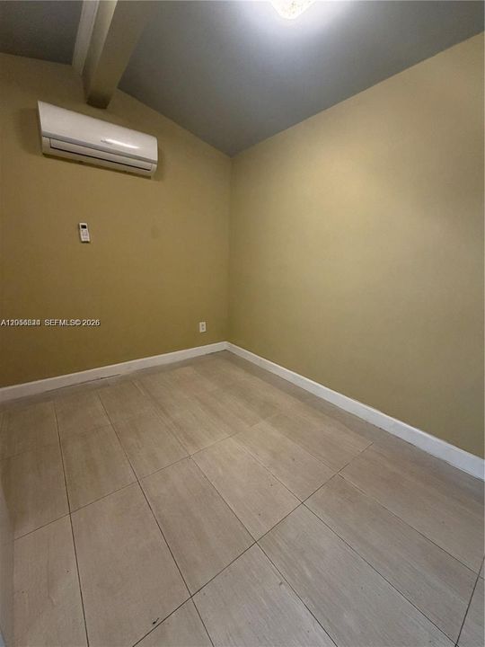 На продажу: $449,999 (5 спален, 4 ванн, 1304 Квадратных фут)