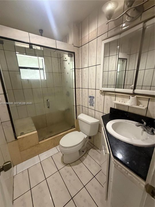 На продажу: $449,999 (5 спален, 4 ванн, 1304 Квадратных фут)