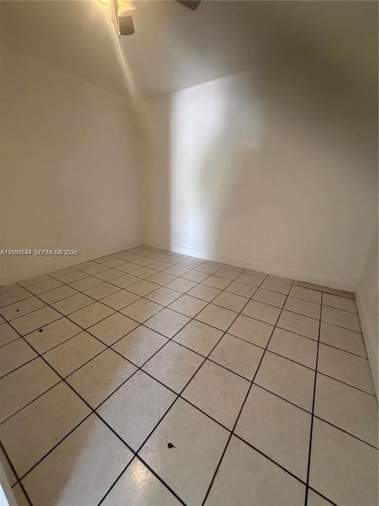 На продажу: $449,999 (5 спален, 4 ванн, 1304 Квадратных фут)