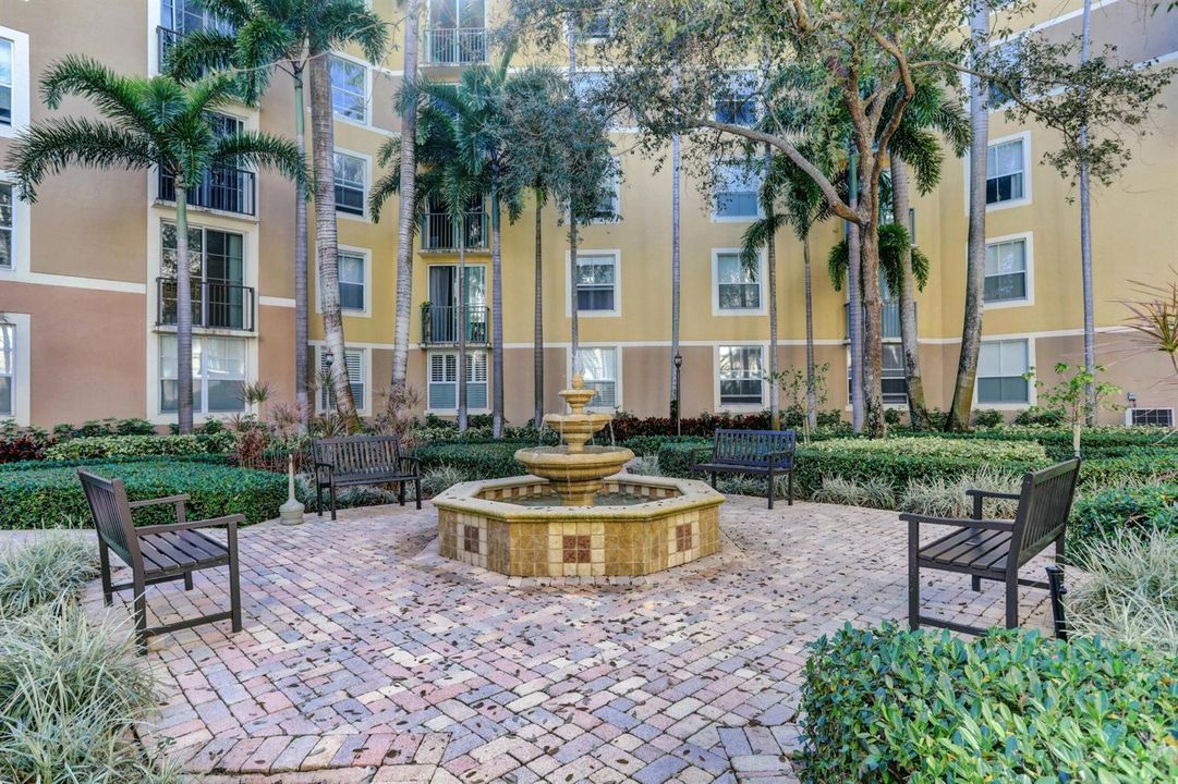 Courtyards at City Place