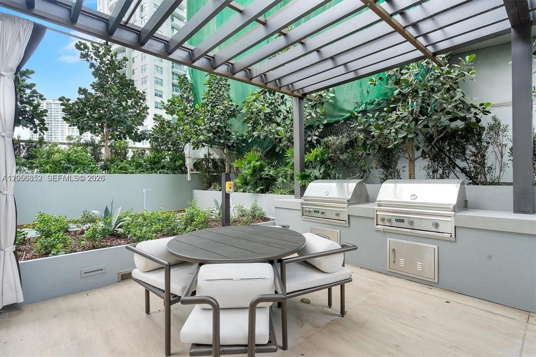 For Sale: $1,500,000 (2 beds, 2 baths, 0 Square Feet)