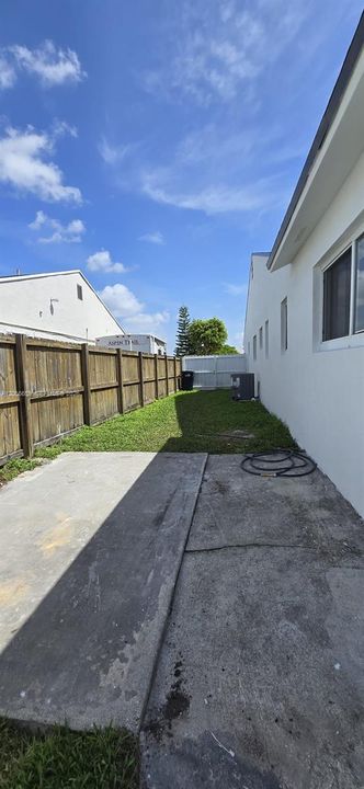 En Venta: $644,000 (3 camas, 2 baños, 1729 Pies cuadrados)