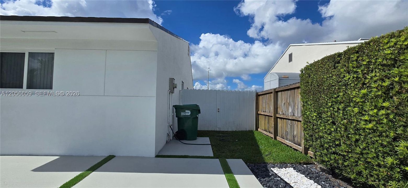 En Venta: $644,000 (3 camas, 2 baños, 1729 Pies cuadrados)