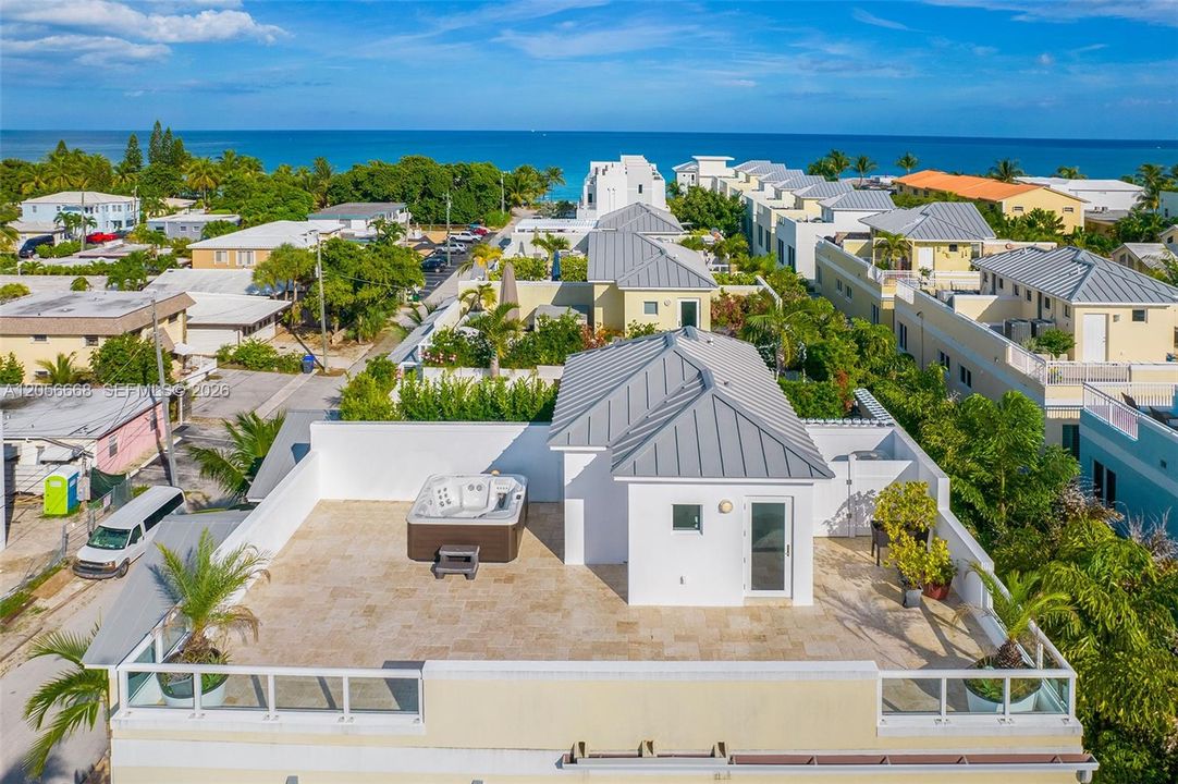 В аренду: $8,995 (4 спален, 4 ванн, 3228 Квадратных фут)