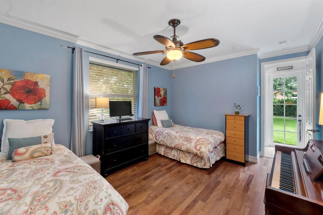 9317 NW 62nd Ct_024