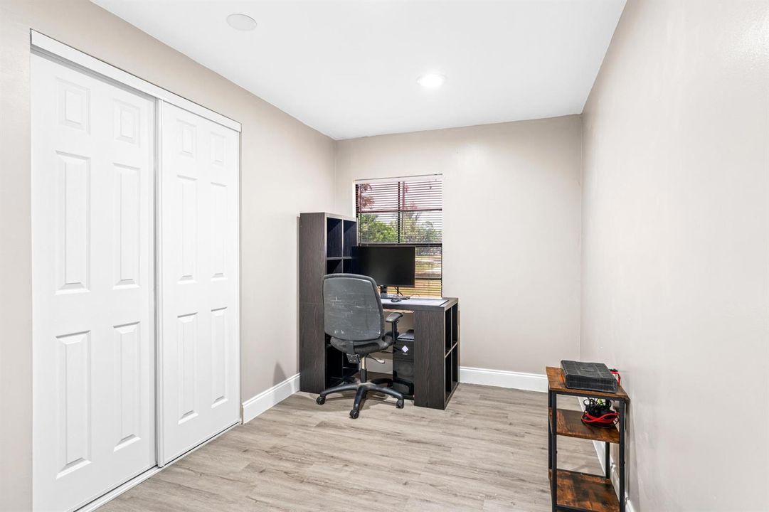 Den/ Bedroom 3