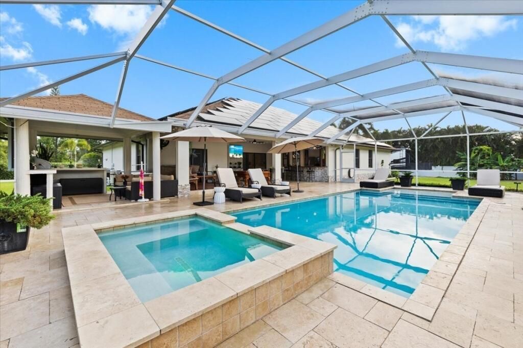 47-Pool-Spa Patio