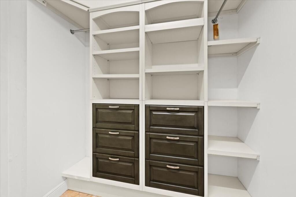 38-Master Walk-in Closet (1)