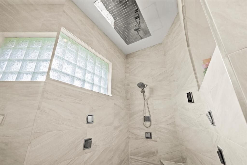 37-Master Bathroom