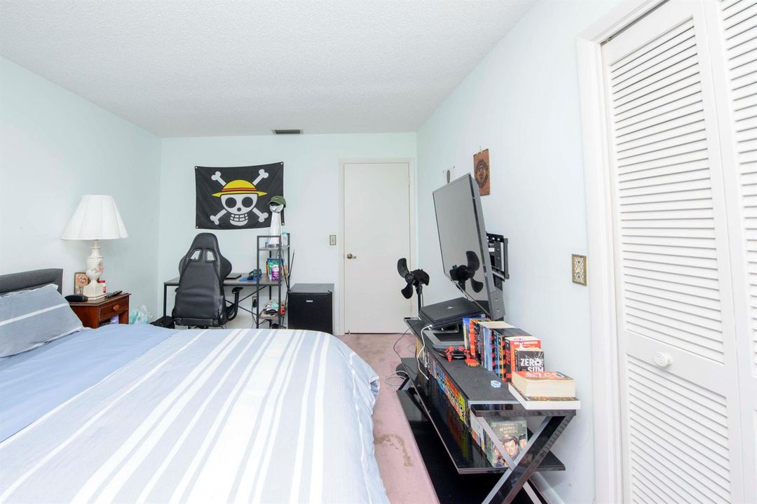 14- 3rd bedroom (1)