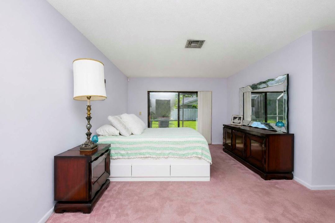 09- Master room (1a)
