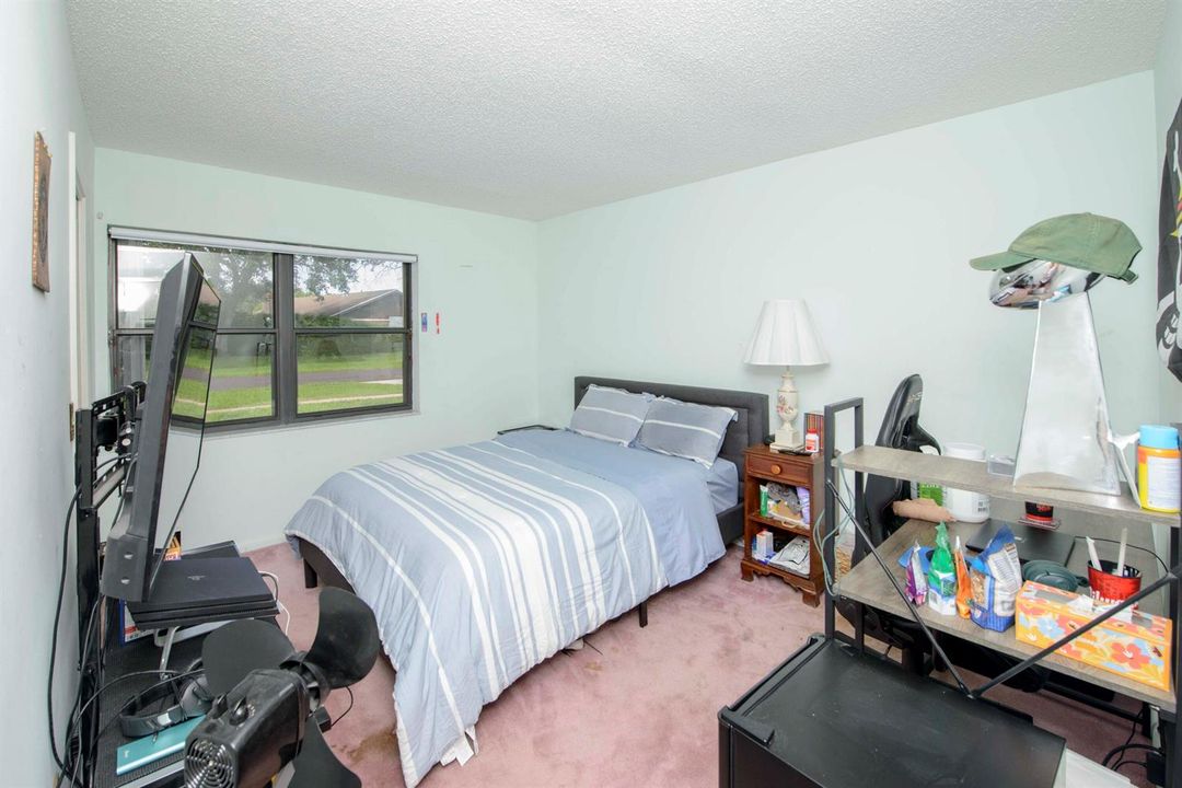 14- 3rd bedroom (5)