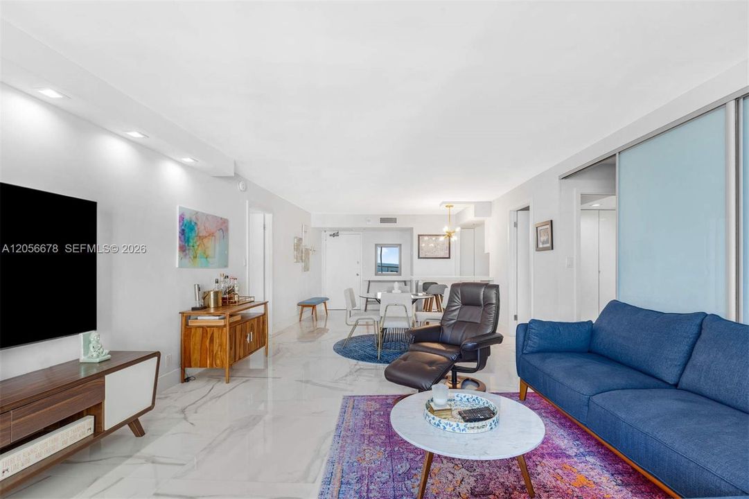 For Rent: $4,500 (2 beds, 2 baths, 1190 Square Feet)