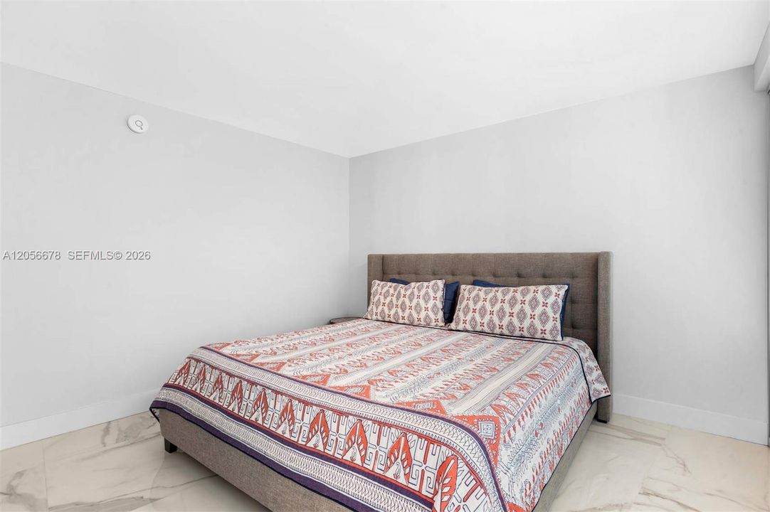 For Rent: $4,500 (2 beds, 2 baths, 1190 Square Feet)