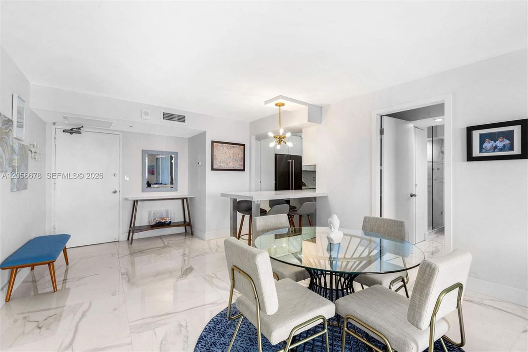 For Rent: $4,500 (2 beds, 2 baths, 1190 Square Feet)