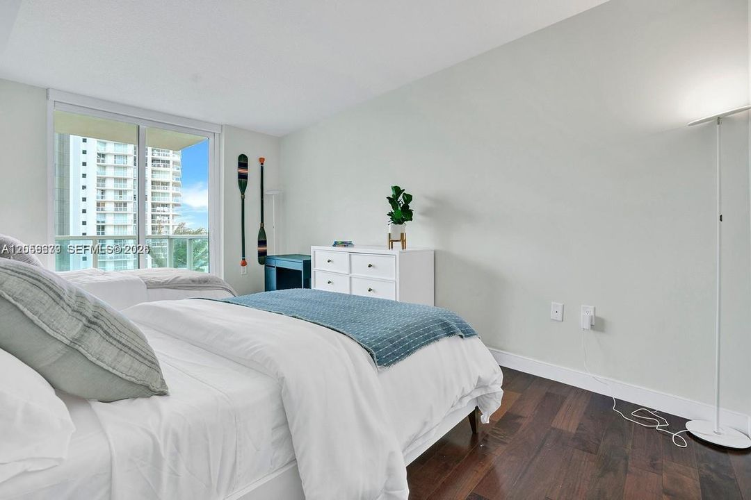 For Rent: $6,000 (3 beds, 2 baths, 1489 Square Feet)