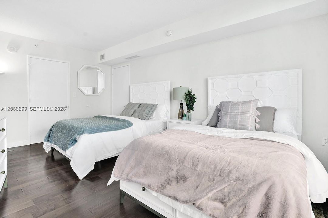 For Rent: $6,000 (3 beds, 2 baths, 1489 Square Feet)