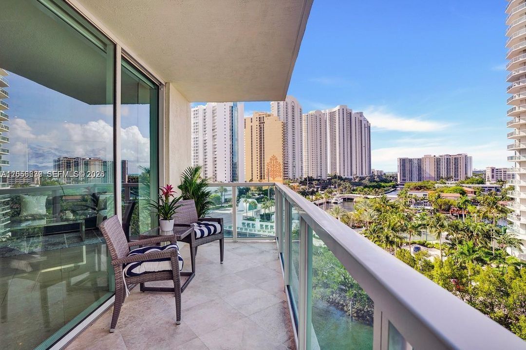 For Rent: $6,000 (3 beds, 2 baths, 1489 Square Feet)
