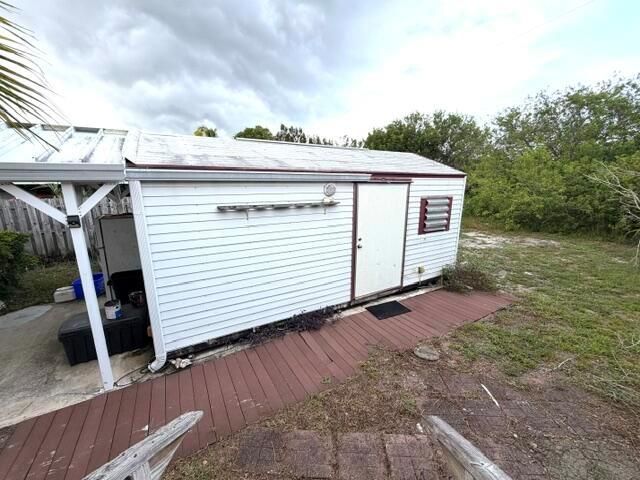 Shed