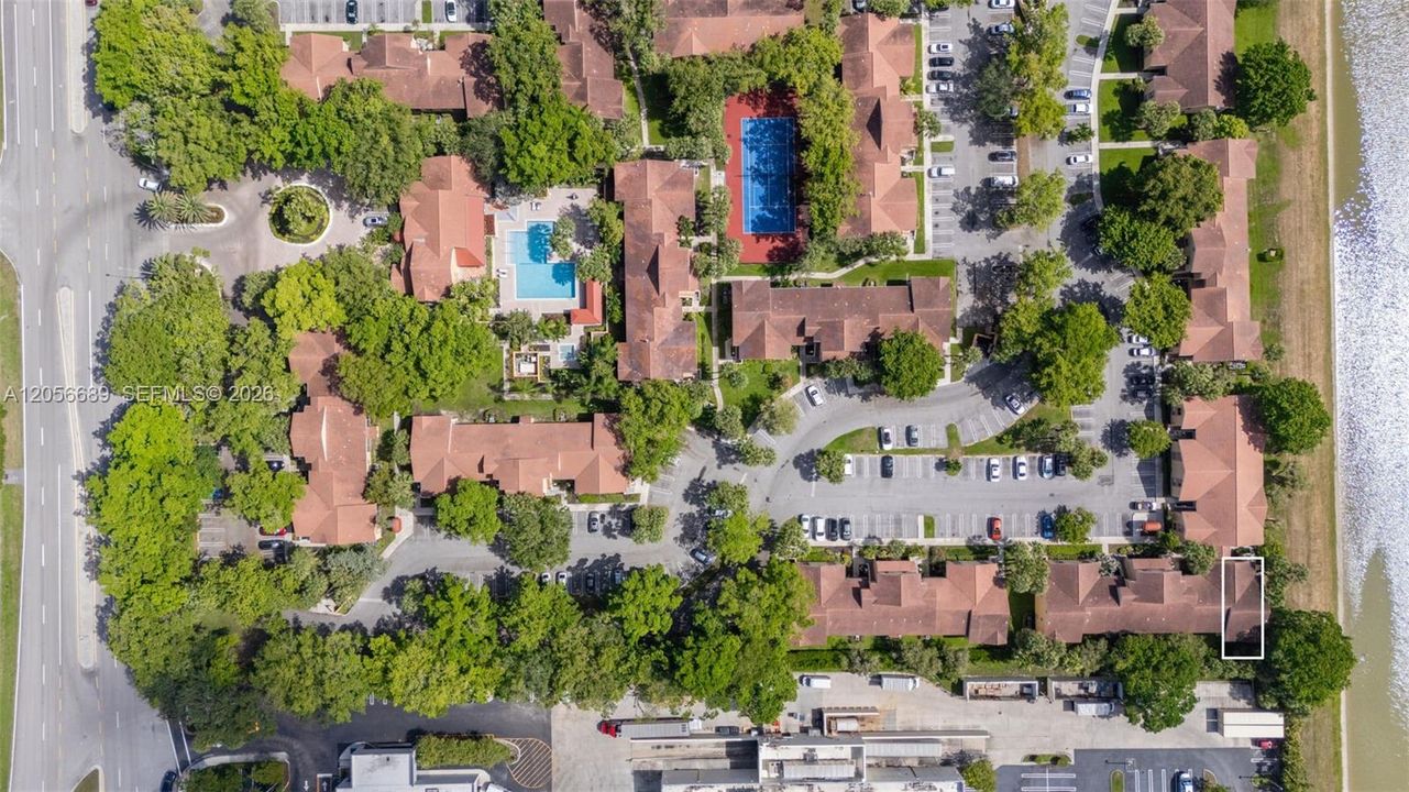 На продажу: $235,000 (2 спален, 2 ванн, 1044 Квадратных фут)