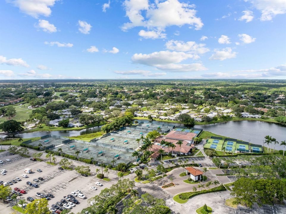 68_17-web-or-mls-dji_20251009032648_0097