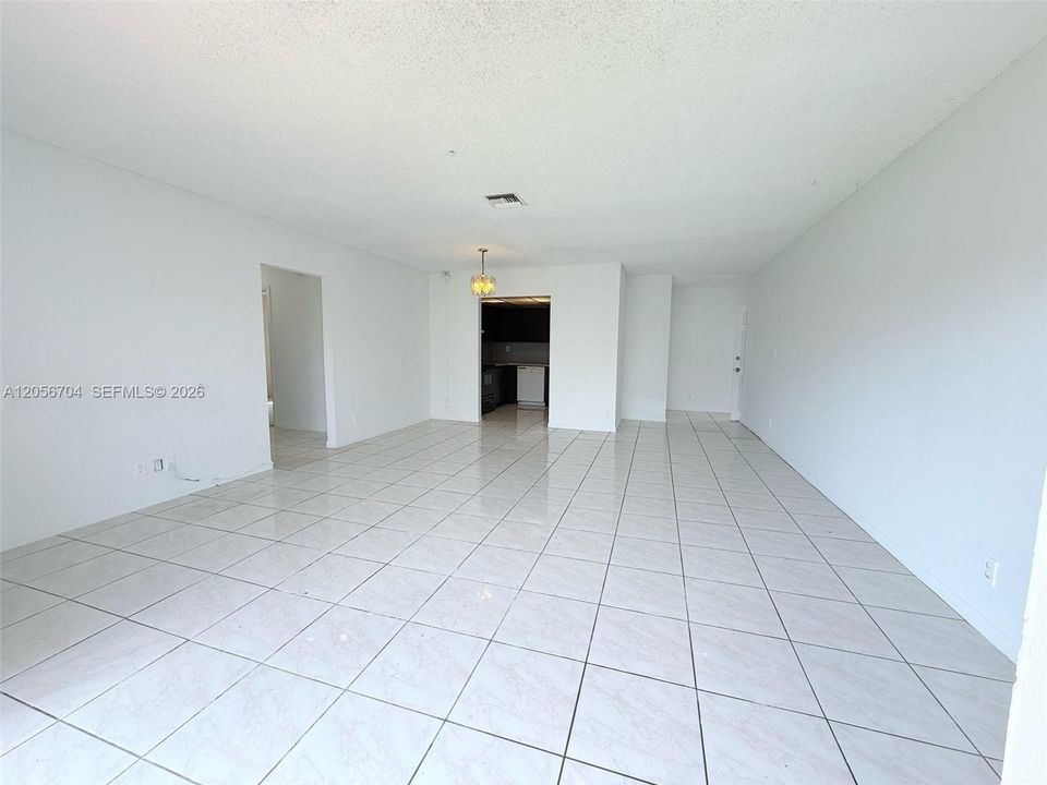 В аренду: $1,650 (2 спален, 2 ванн, 1095 Квадратных фут)