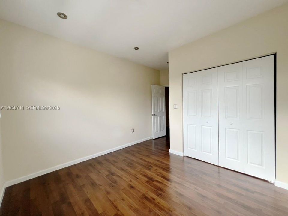 For Rent: $2,650 (2 beds, 2 baths, 1205 Square Feet)