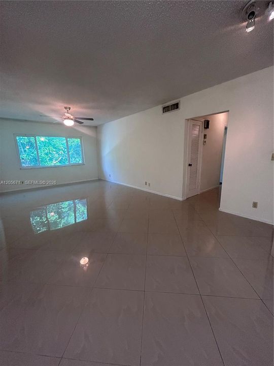 En Renta: $2,000 (2 camas, 2 baños, 1100 Pies cuadrados)