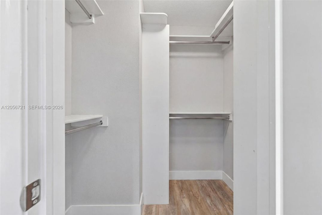 В аренду: $2,500 (2 спален, 2 ванн, 1170 Квадратных фут)