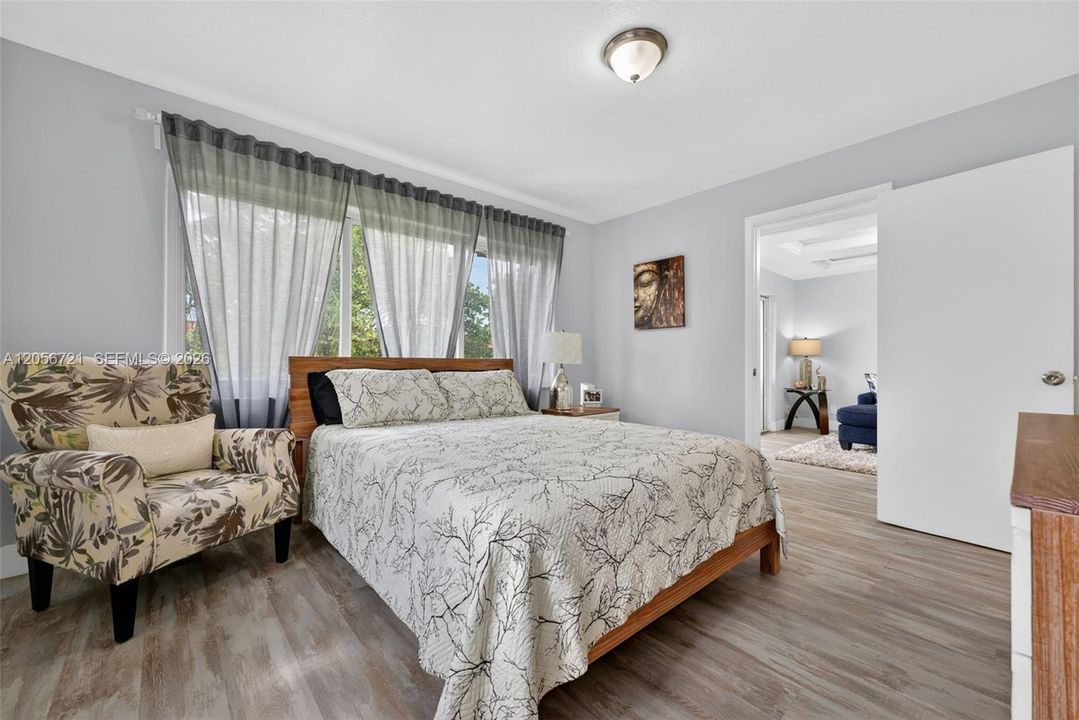 В аренду: $2,500 (2 спален, 2 ванн, 1170 Квадратных фут)