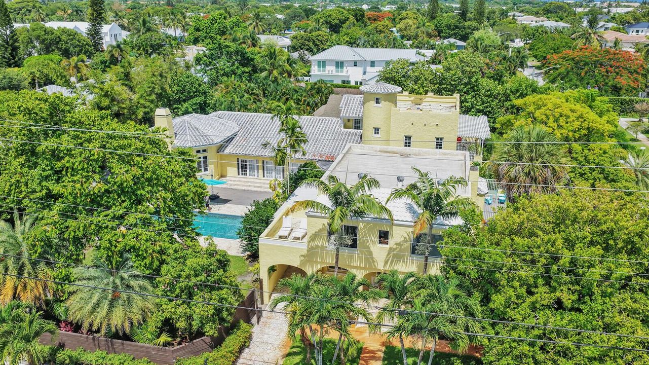 East Delray Beach - .48 acre estate