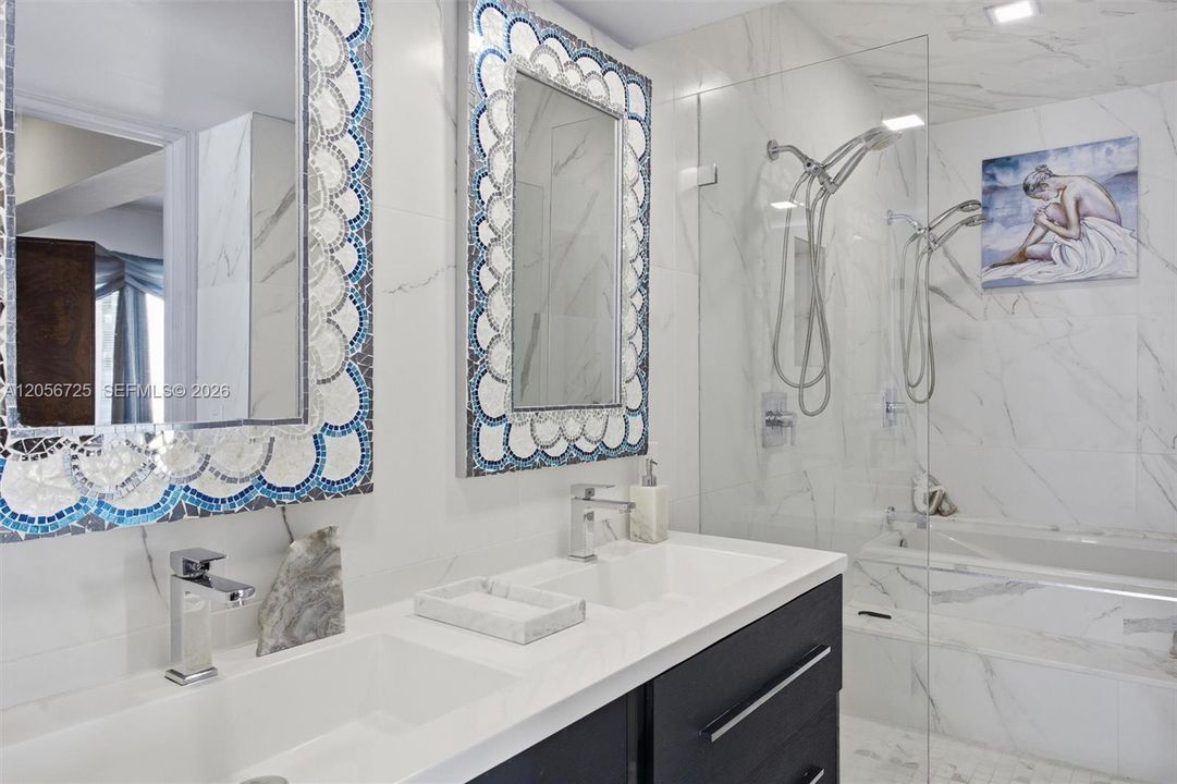 Dual sinks