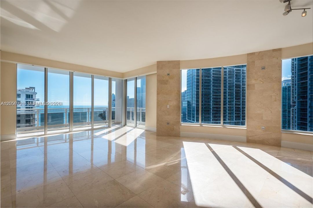 For Sale: $2,590,000 (3 beds, 3 baths, 2591 Square Feet)
