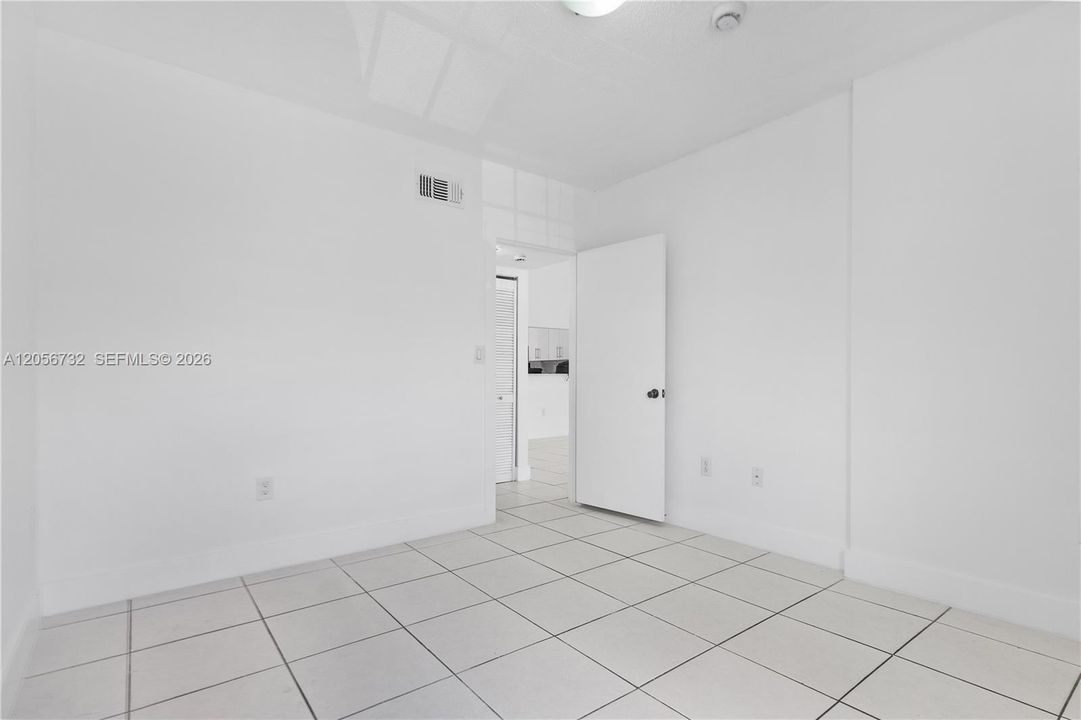 В аренду: $2,550 (2 спален, 2 ванн, 950 Квадратных фут)