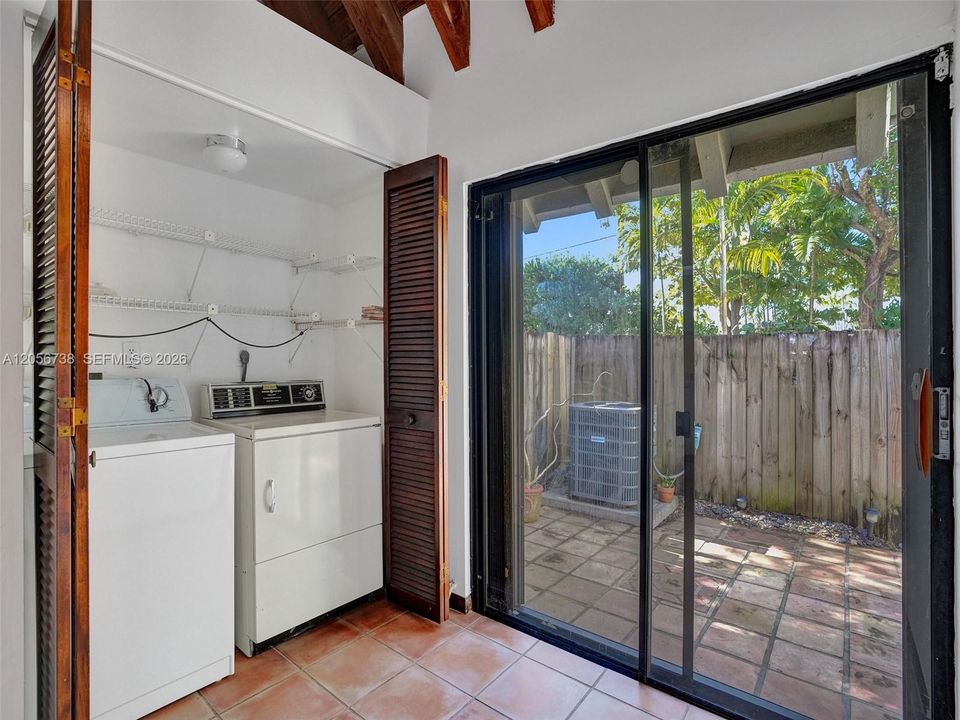En Venta: $775,000 (2 camas, 2 baños, 1552 Pies cuadrados)