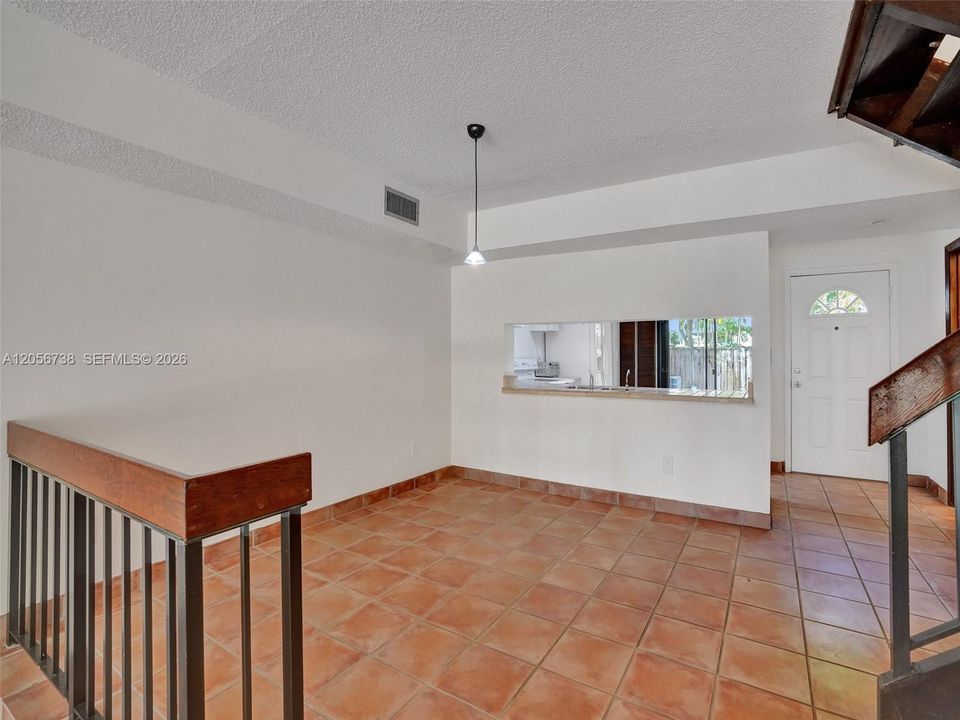 En Venta: $775,000 (2 camas, 2 baños, 1552 Pies cuadrados)
