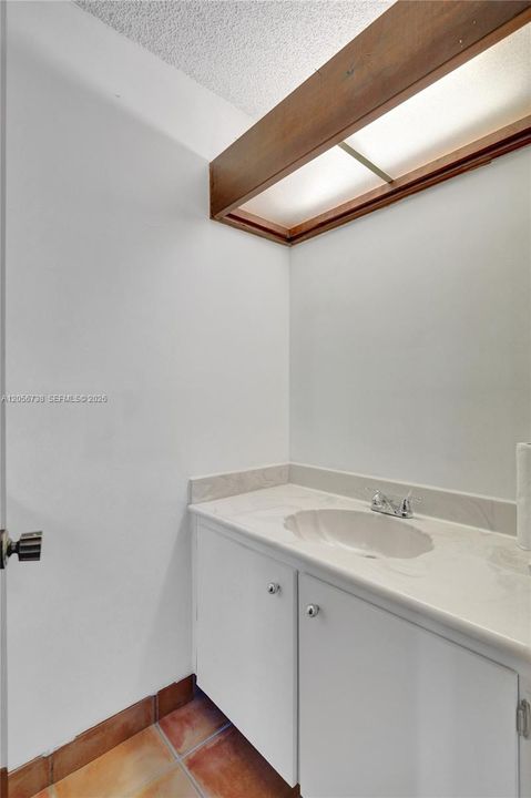 En Venta: $775,000 (2 camas, 2 baños, 1552 Pies cuadrados)