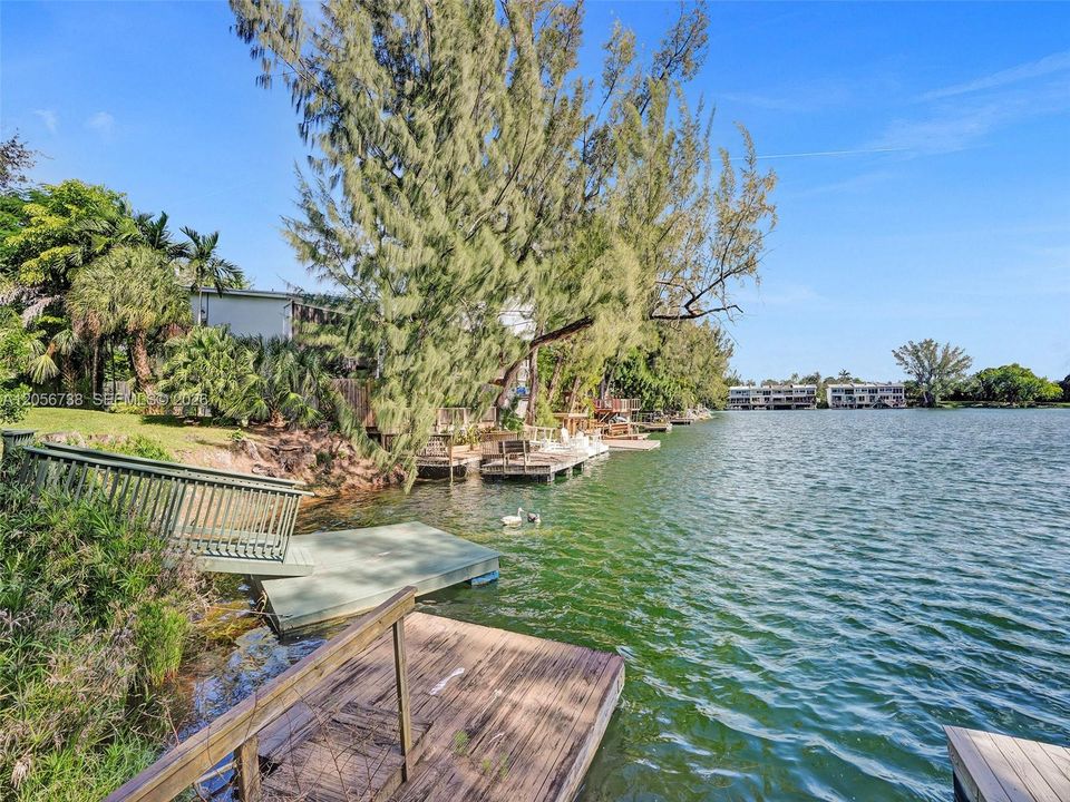 En Venta: $775,000 (2 camas, 2 baños, 1552 Pies cuadrados)
