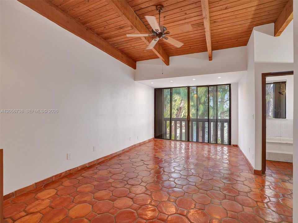 En Venta: $775,000 (2 camas, 2 baños, 1552 Pies cuadrados)