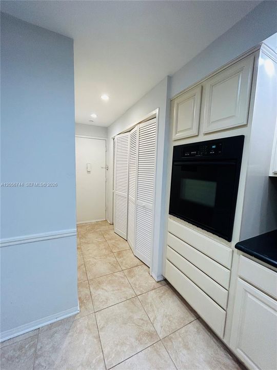 For Rent: $3,950 (4 beds, 2 baths, 1644 Square Feet)