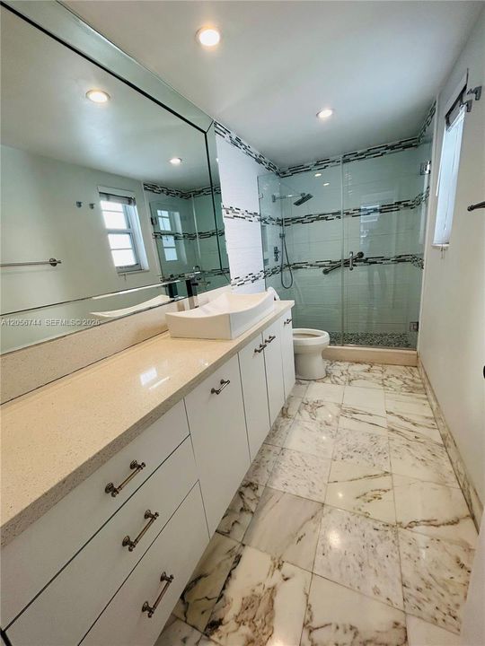 For Rent: $3,950 (4 beds, 2 baths, 1644 Square Feet)