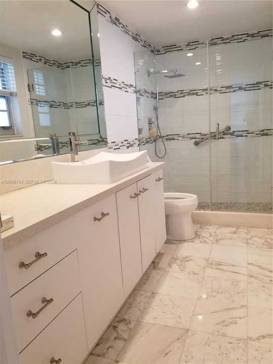 For Rent: $3,950 (4 beds, 2 baths, 1644 Square Feet)