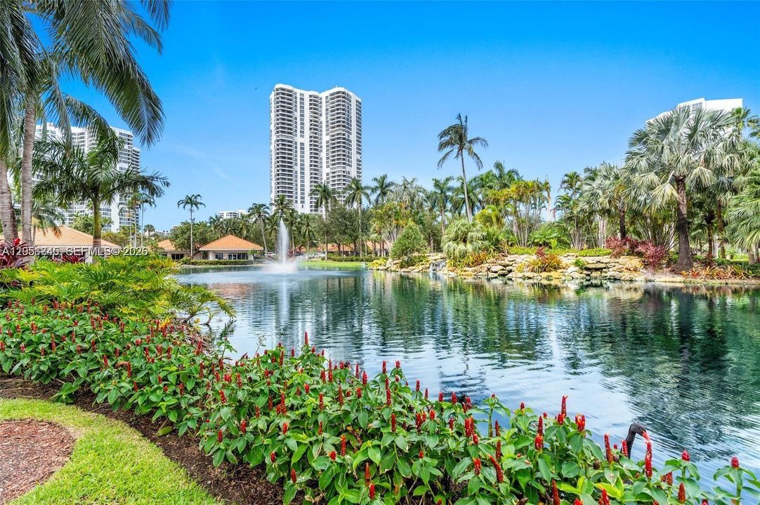 For Rent: $3,650 (2 beds, 2 baths, 1361 Square Feet)