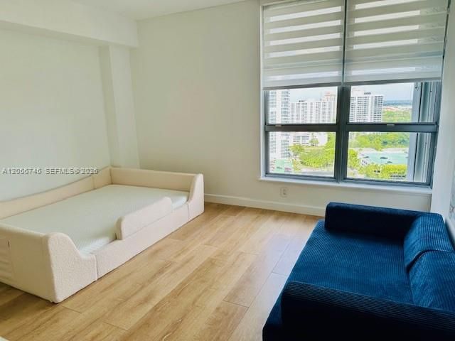 For Rent: $3,650 (2 beds, 2 baths, 1361 Square Feet)