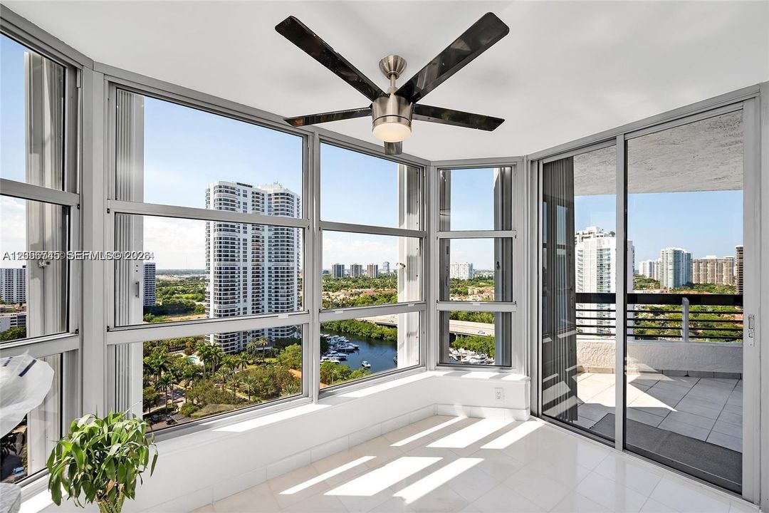 For Rent: $3,650 (2 beds, 2 baths, 1361 Square Feet)