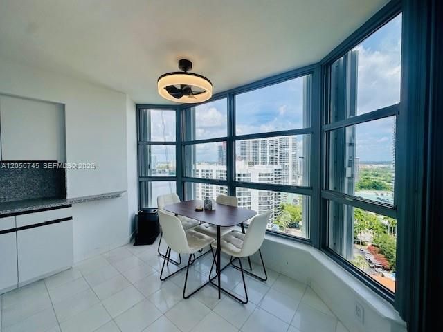 For Rent: $3,650 (2 beds, 2 baths, 1361 Square Feet)