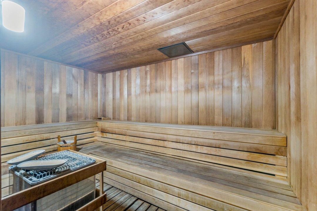 CPST 9th-Floor Saunas