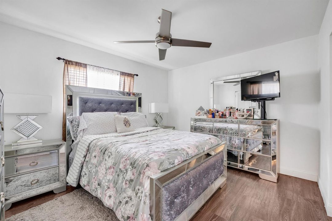 5711 Nw 65th Way-26