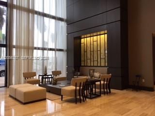 For Rent: $3,300 (2 beds, 2 baths, 1067 Square Feet)