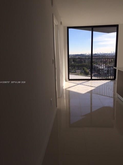 For Rent: $3,300 (2 beds, 2 baths, 1067 Square Feet)